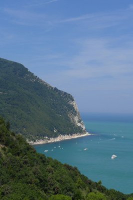 Marche kustlijn Monte Conero